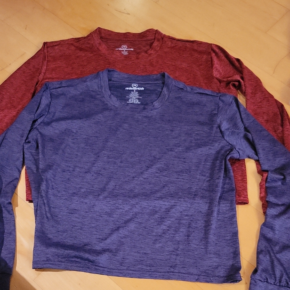 2 Real Essentials Dry Fit Cropped Long Sleeve Short Womens S NWOT